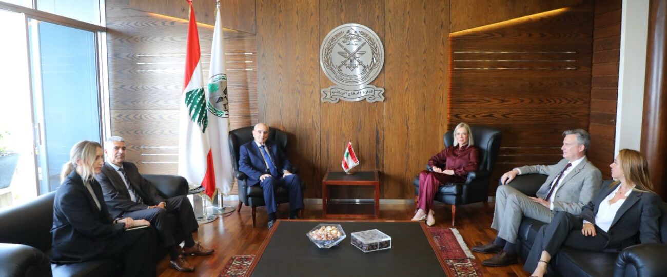 لقاءات معالي وزير الدفاع الوطني
