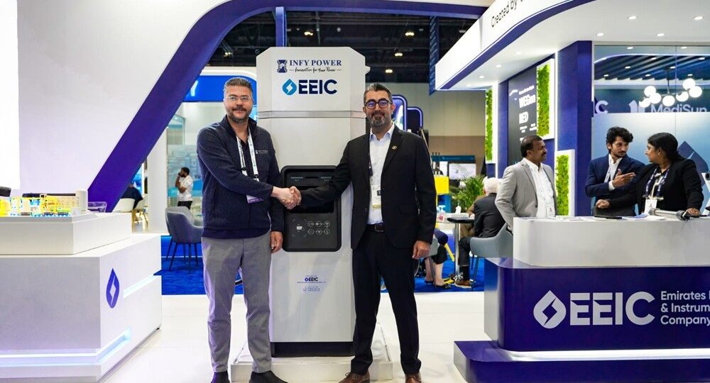 شراكة استراتيجية بين “شركة الإمارات للمعدات الدقيقة والكهرباء” و”إنفي باور” لتعزيز البنية التحتية لشحن المركبات الكهربائية في دولة الإمارات