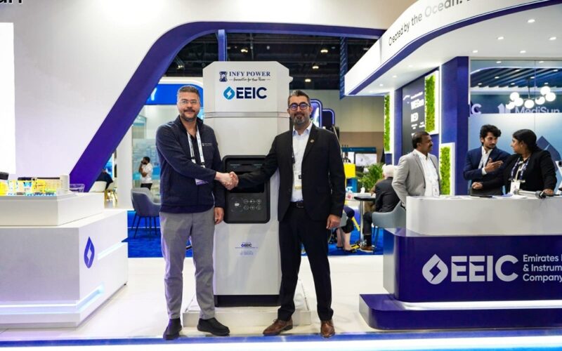 شراكة استراتيجية بين “شركة الإمارات للمعدات الدقيقة والكهرباء” و”إنفي باور” لتعزيز البنية التحتية لشحن المركبات الكهربائية في دولة الإمارات