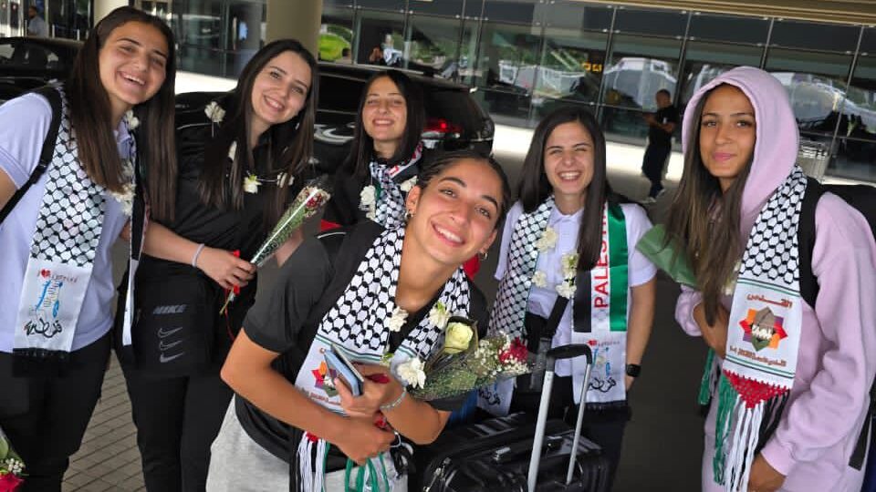 منتخب فلسطين للسيدات يصل إلى لبنان لمواجهة المنتخب اللبناني ودياً استعداداً لتصفيات كأس آسيا 2026