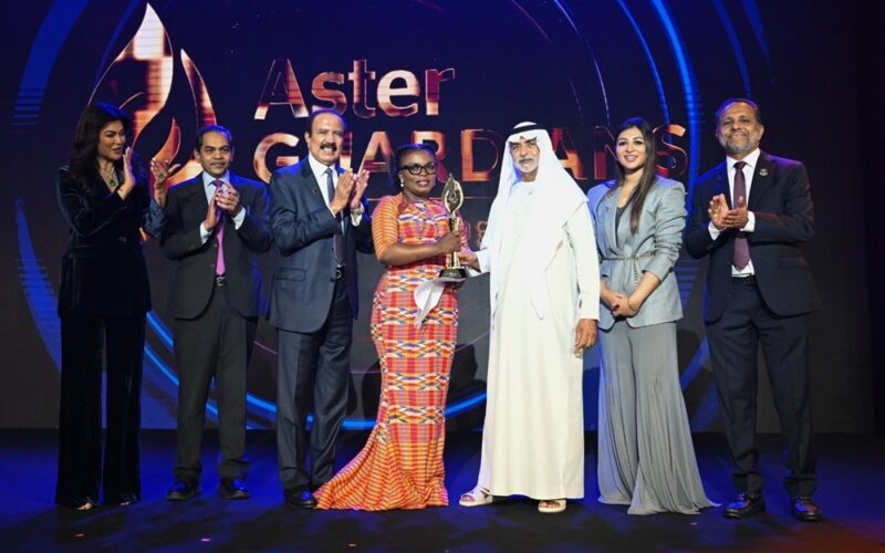 نعومي أويوي أوهيني أوتي من غانا تفوز بجائزة Aster Guardians العالمية للتمريض لعام 2025 بقيمة 250 ألف دولار أمريكي